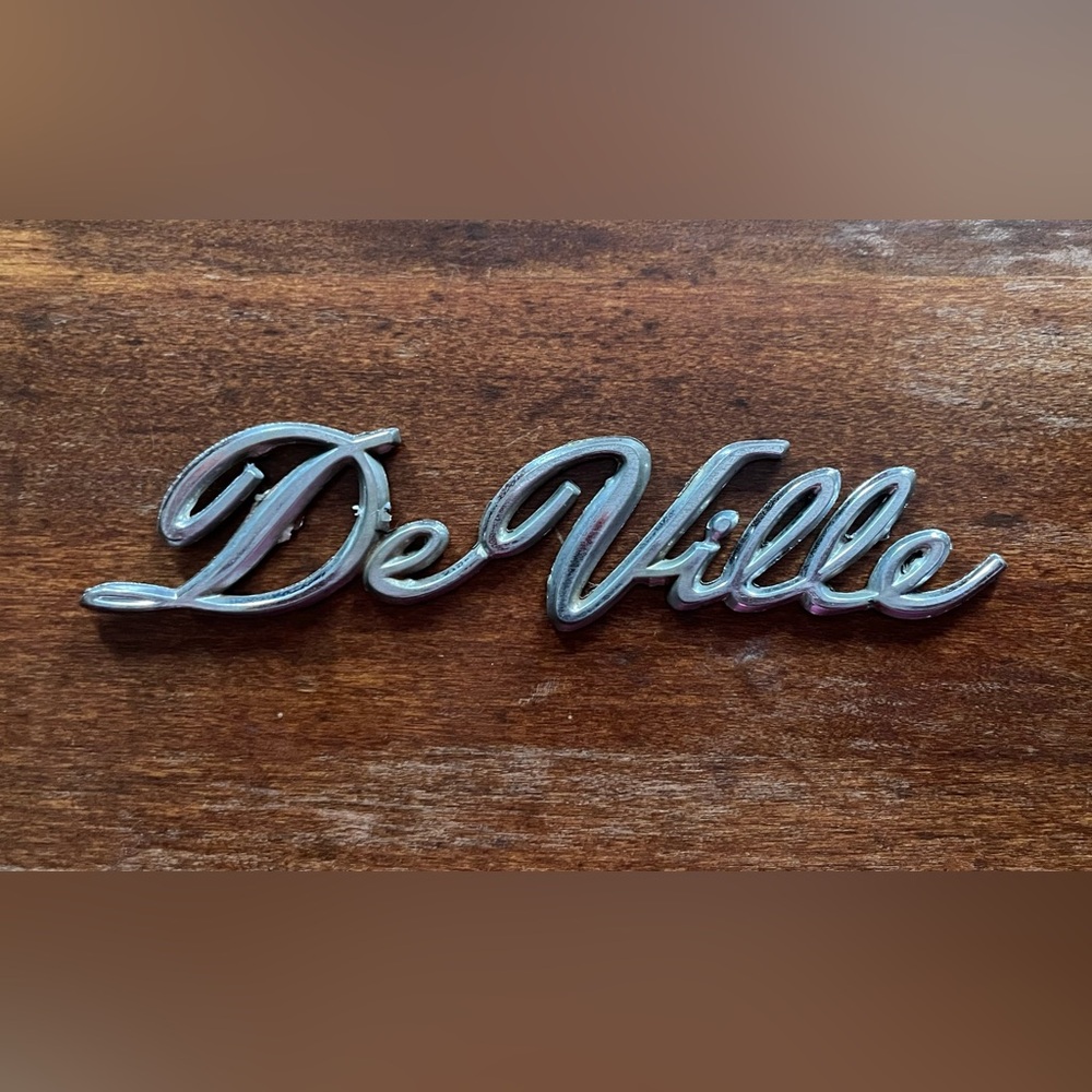 DeVille Emblem Badge 1965-1970